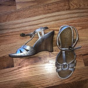 Never worn! Wedge heels